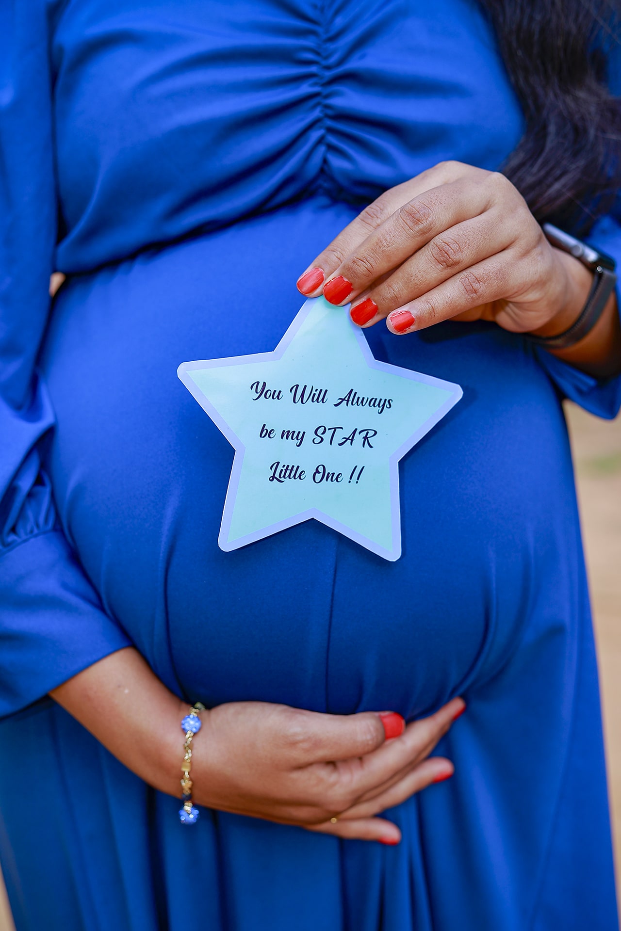 Pregnancy Photoshoot Costume on Rent